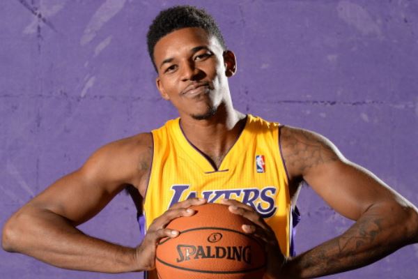 1奠定基调 1奠定基调